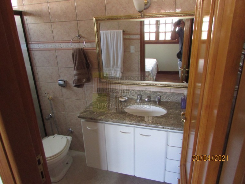 Casa, 4 quartos, 245 m² - Foto 42