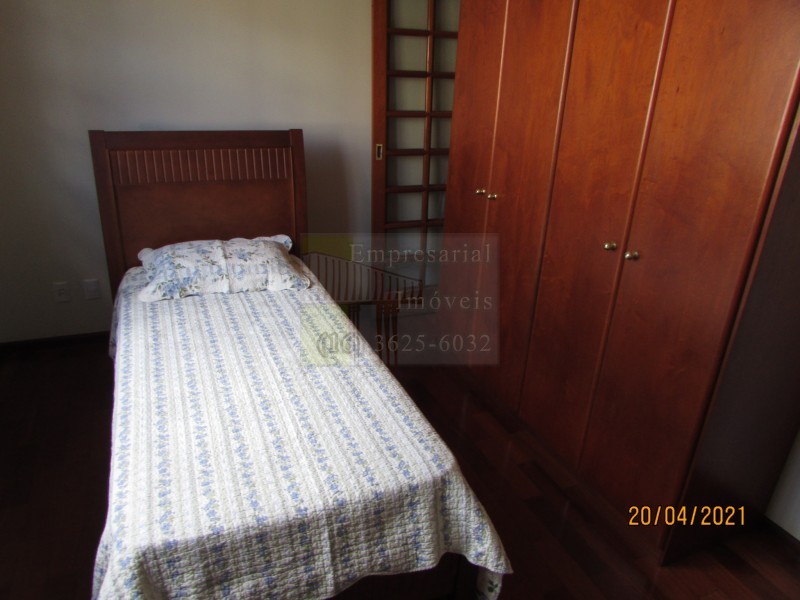 Casa, 4 quartos, 245 m² - Foto 36