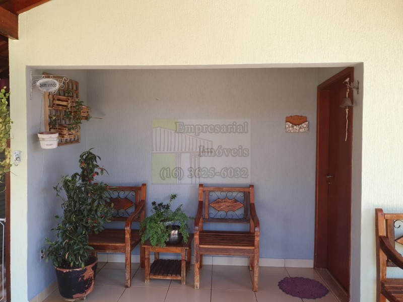 Casa, 3 quartos, 131 m² - Foto 2
