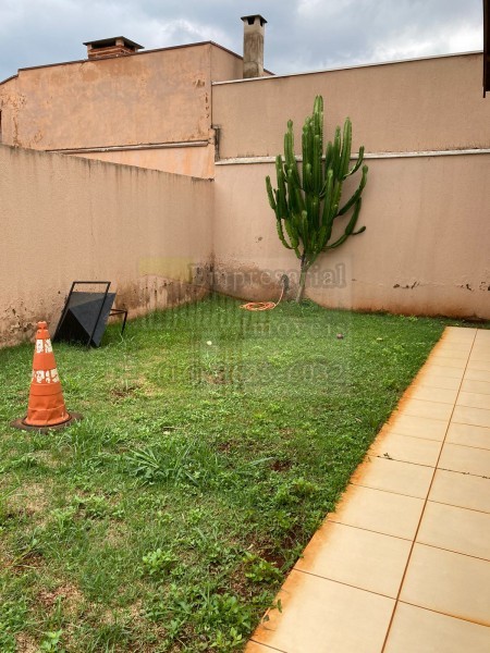 Casa, 3 quartos, 131 m² - Foto 2