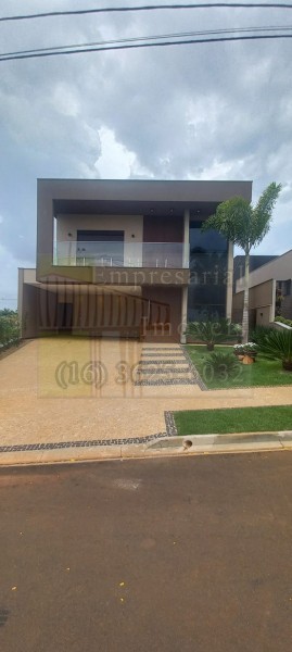Sobrado, 3 quartos, 305 m² - Foto 1