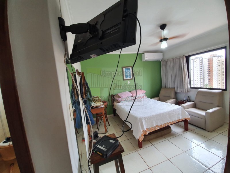 Apartamento, 3 quartos, 209 m² - Foto 1