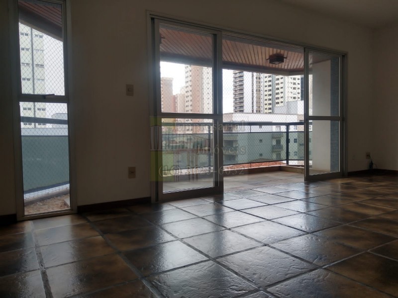 Apartamento, 3 quartos, 160 m² - Foto 2