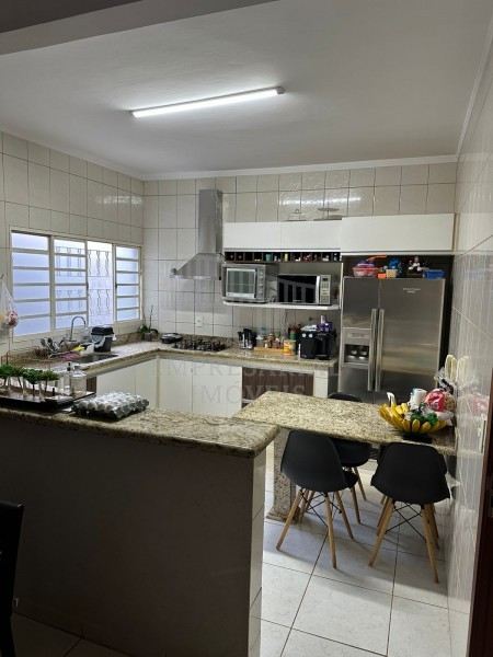 Casa, 3 quartos, 169 m² - Foto 1